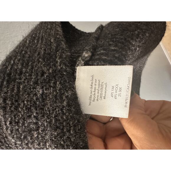 Eileen Fisher Gray Black Supersoft Yak & Merino Heatherblock Pullover Size Large - Picture 9 of 9